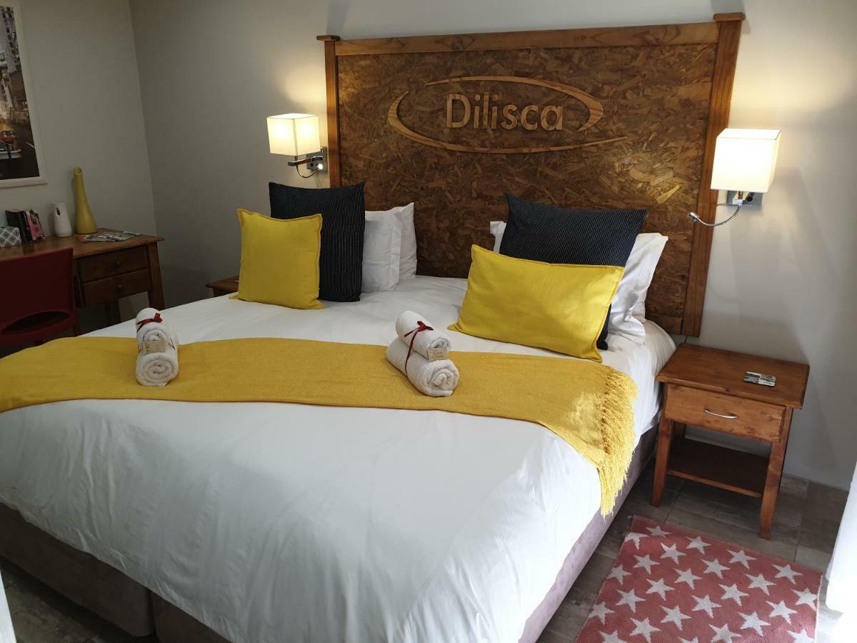 Dilisca Guesthouse ダーバンヴィル エクステリア 写真