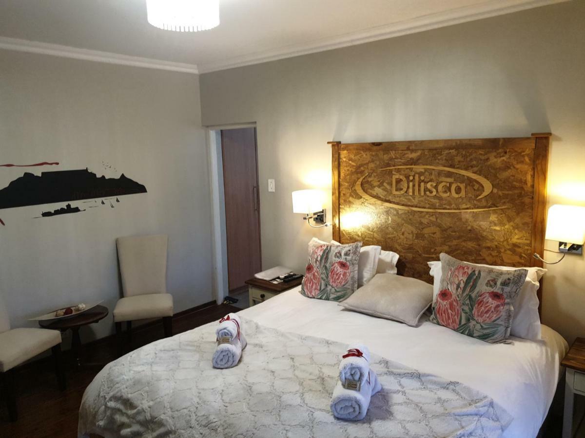 Dilisca Guesthouse ダーバンヴィル エクステリア 写真